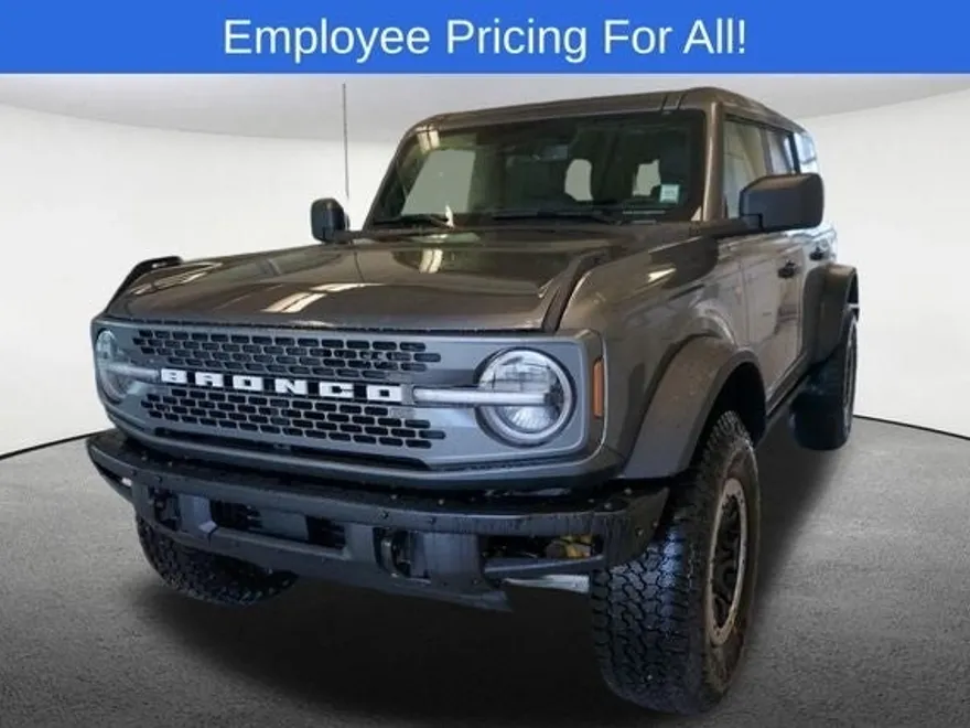 2025 Ford Bronco Badlands photo 1