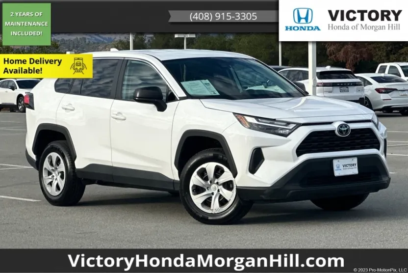2024 Toyota RAV4 LE photo 1