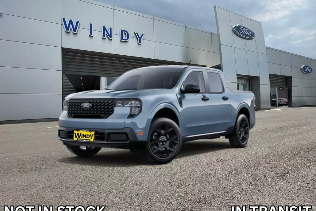 2025 Ford Maverick XLT photo 1