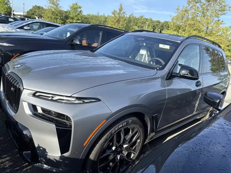 2026 Bmw X7 M60i photo 1