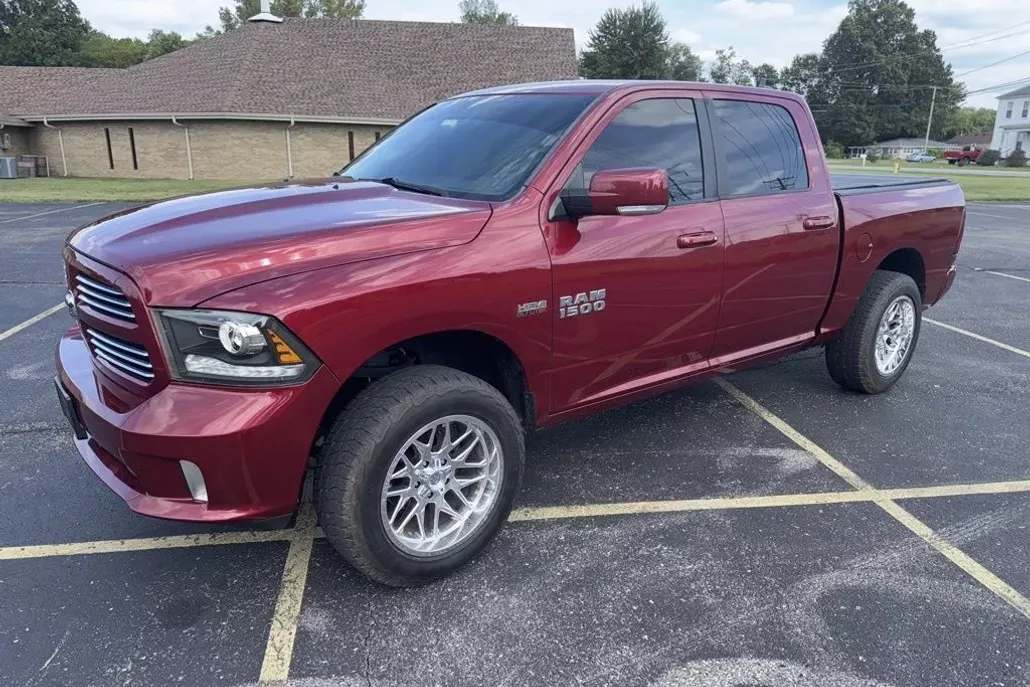 2015 Ram 1500 Sport photo 1