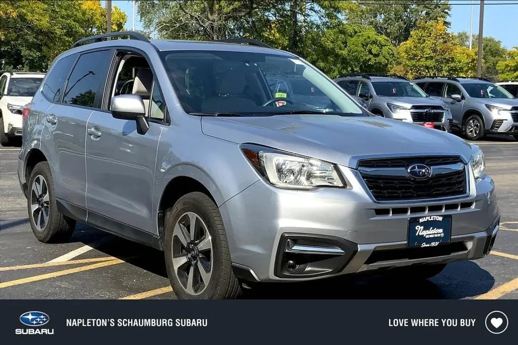 2017 Subaru Forester 2.5i Premium photo 1