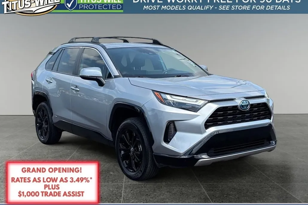 2022 Toyota RAV4 Hybrid SE photo 1