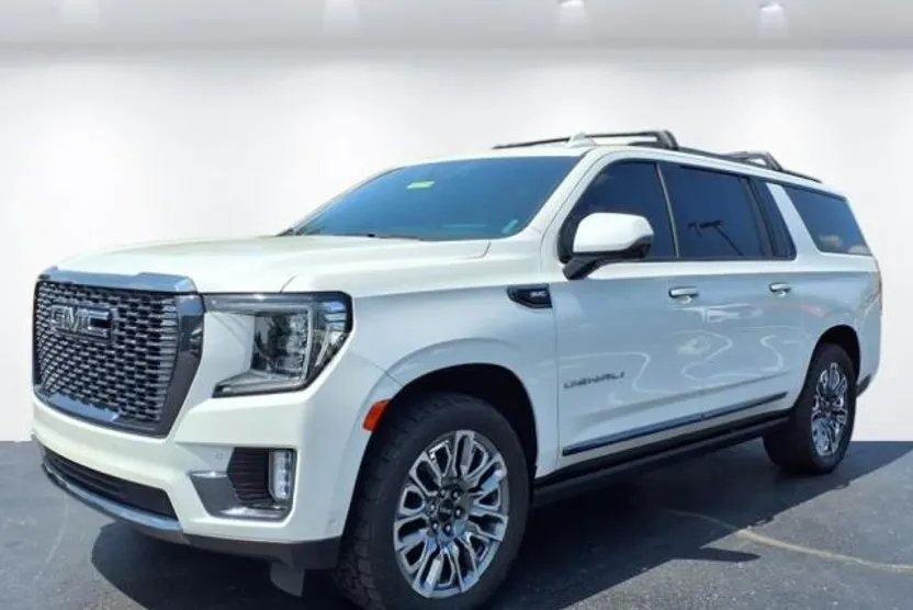 2023 Gmc Yukon XL Denali Ultimate photo 1