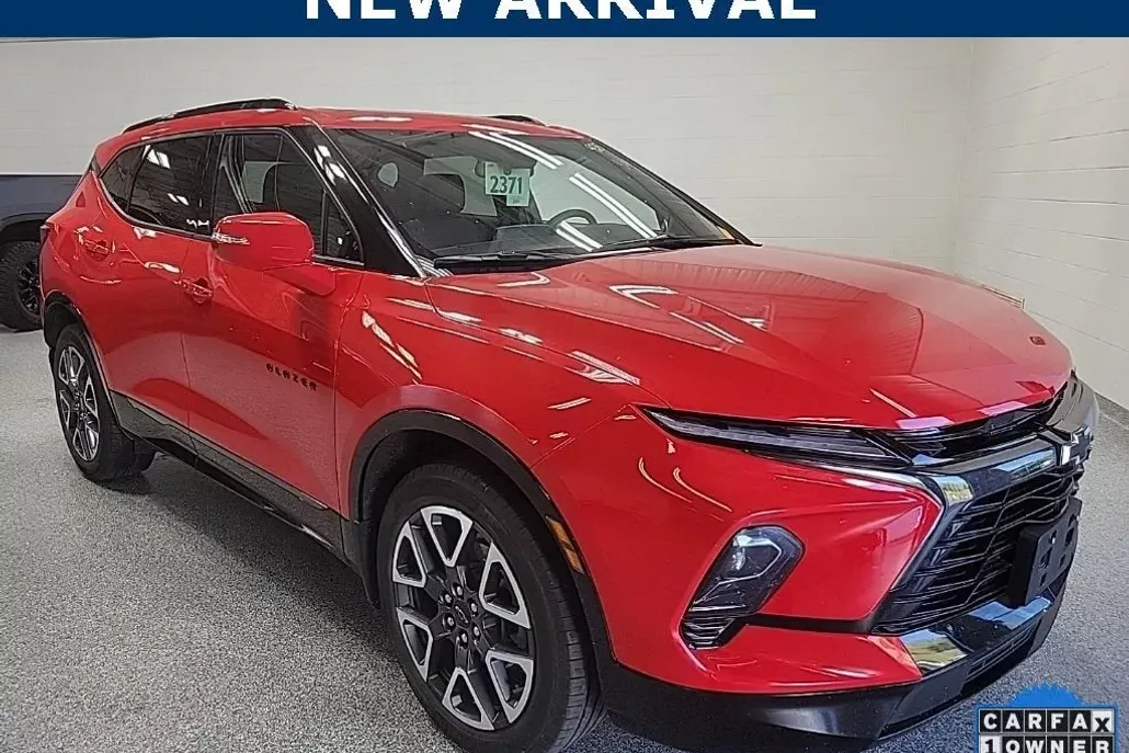 2023 Chevrolet Blazer RS photo 1