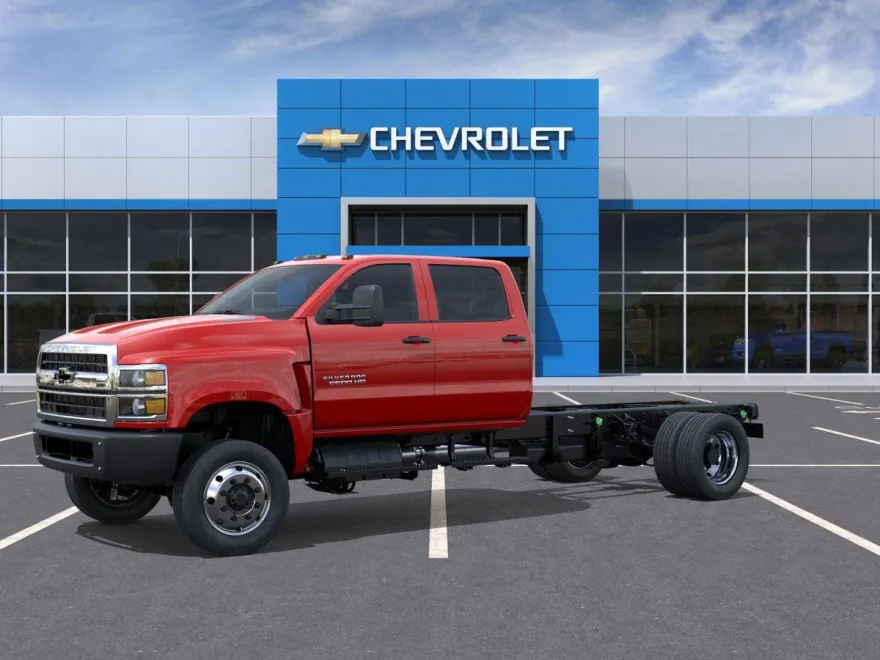 2025 Chevrolet Silverado 6500HD Work Truck photo 1