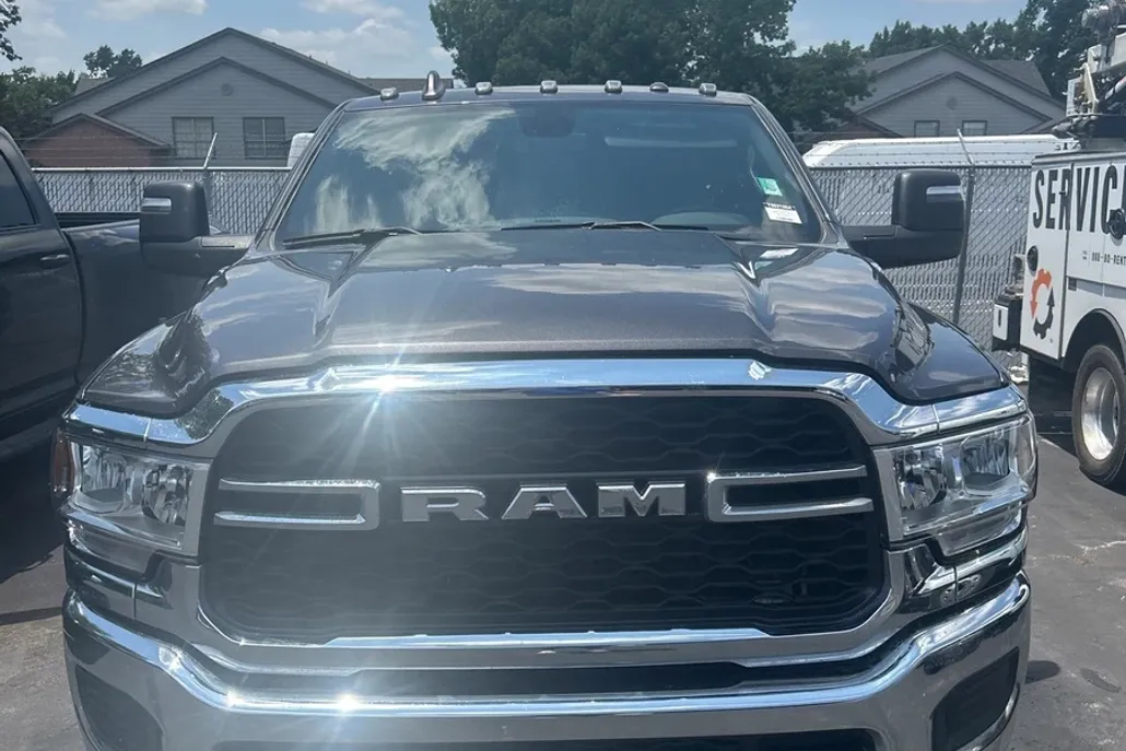 2024 Ram 3500 Tradesman photo 1