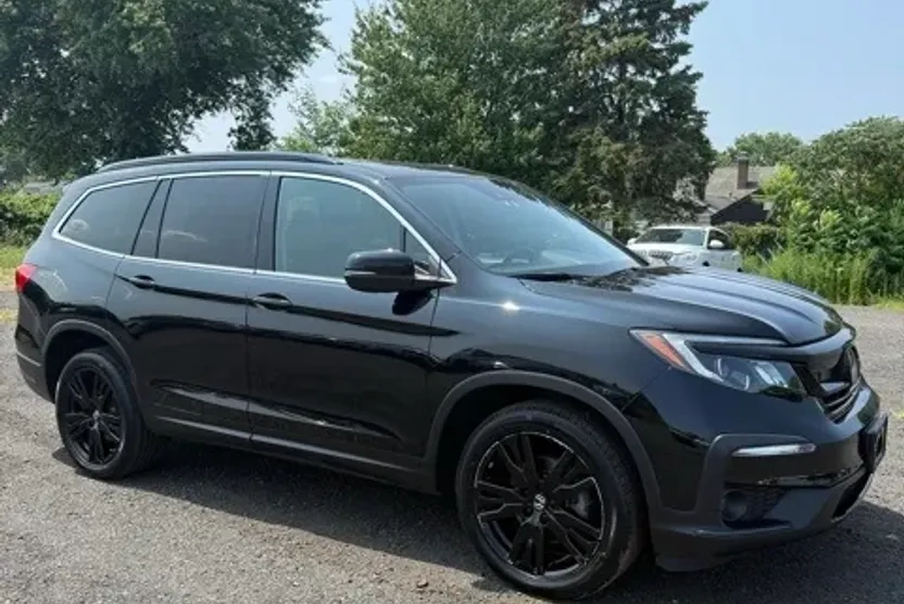 2022 Honda Pilot Special Edition photo 1
