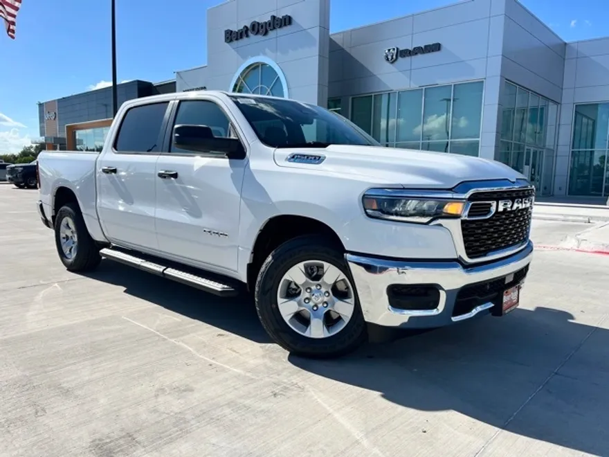 2025 Ram 1500 Tradesman photo 1