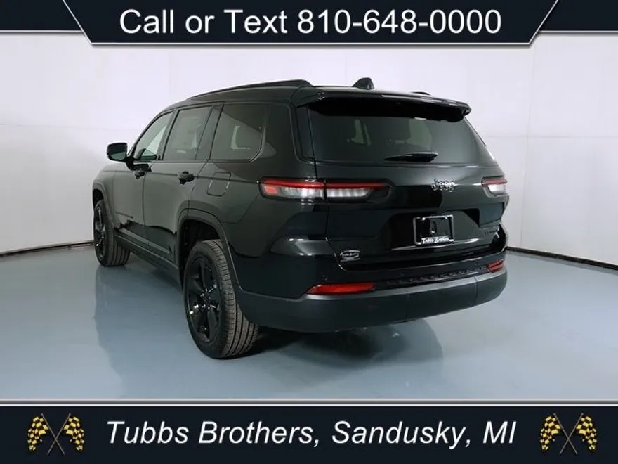 2025 Jeep Grand Cherokee Limited photo 1