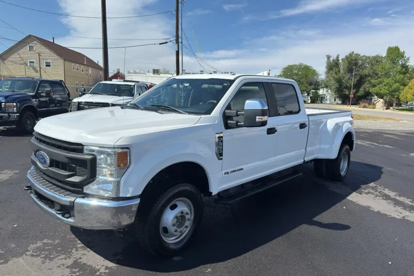 2020 Ford F-350 XLT photo 1