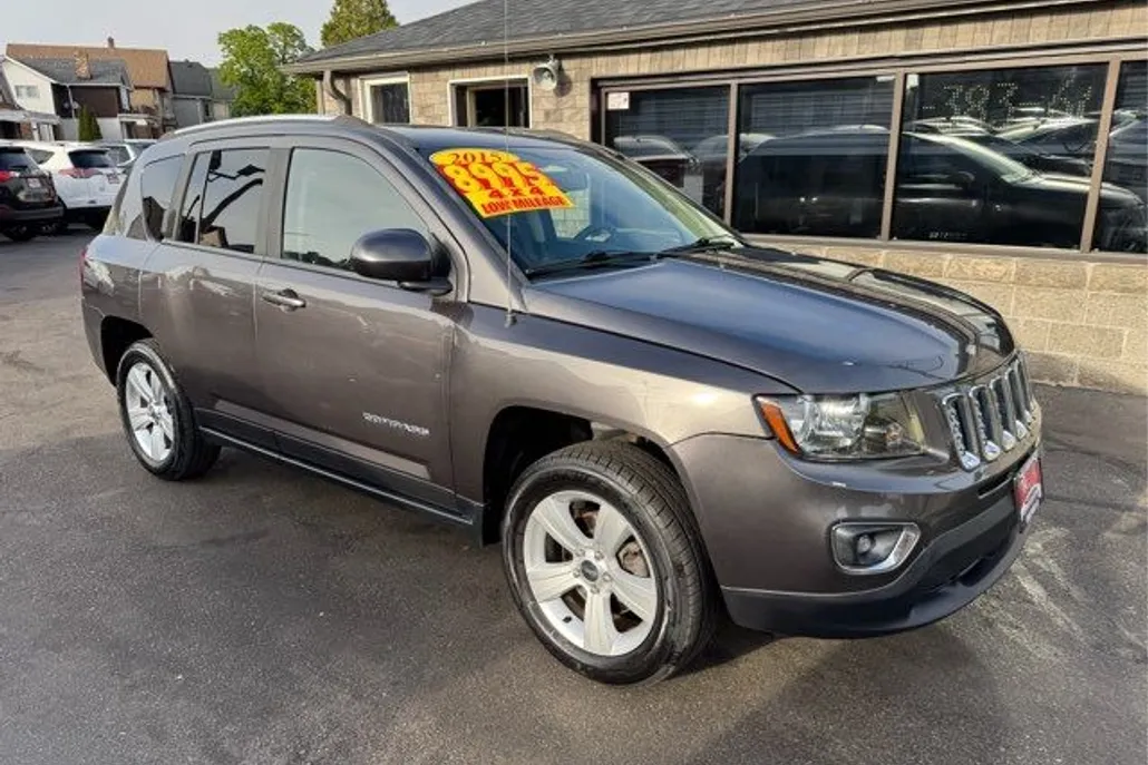2015 Jeep Compass Latitude photo 1