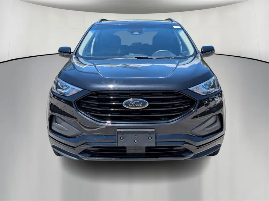 2022 Ford Edge SE photo 1