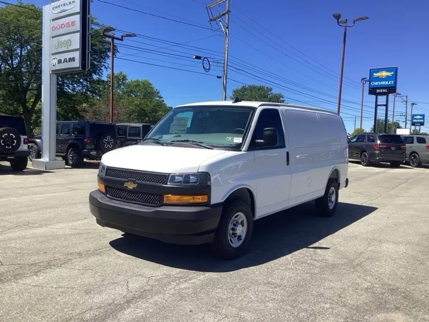2025 Chevrolet Express 2500 Work Van photo 1
