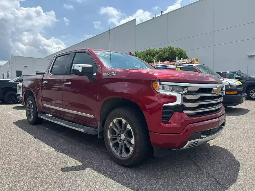 2024 Chevrolet Silverado 1500 High Country photo 1