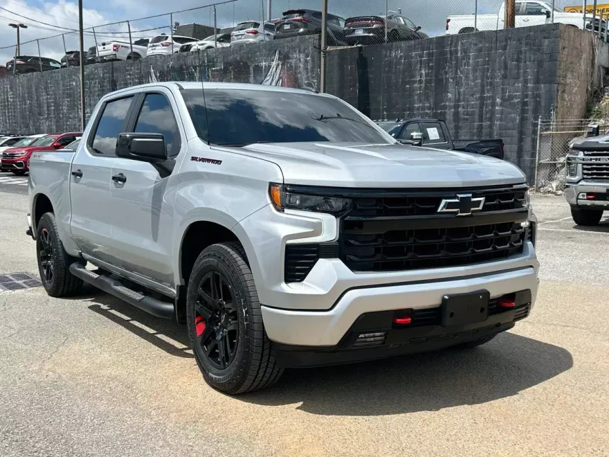 2022 Chevrolet Silverado 1500 RST photo 1