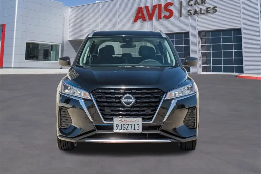 2024 Nissan Kicks SV photo 1