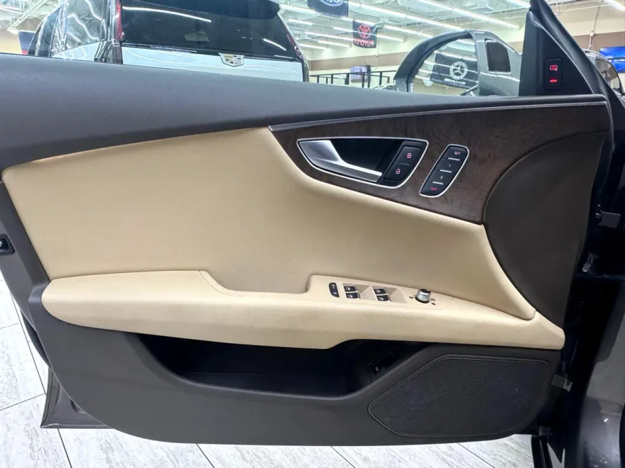 2013 Audi A7 3.0T Prestige photo 15