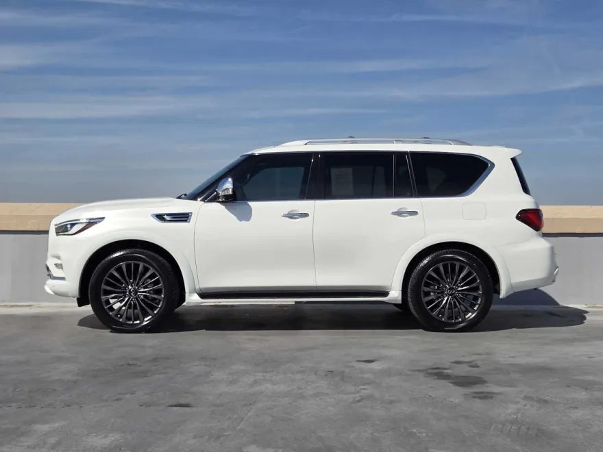 2024 Infiniti QX80 Sensory photo 1