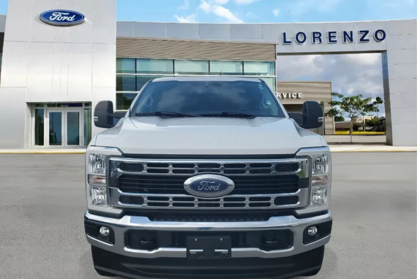 2023 Ford F-250 XLT photo 1