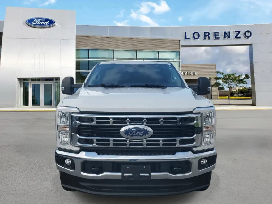 2023 Ford F-250 XLT photo 1