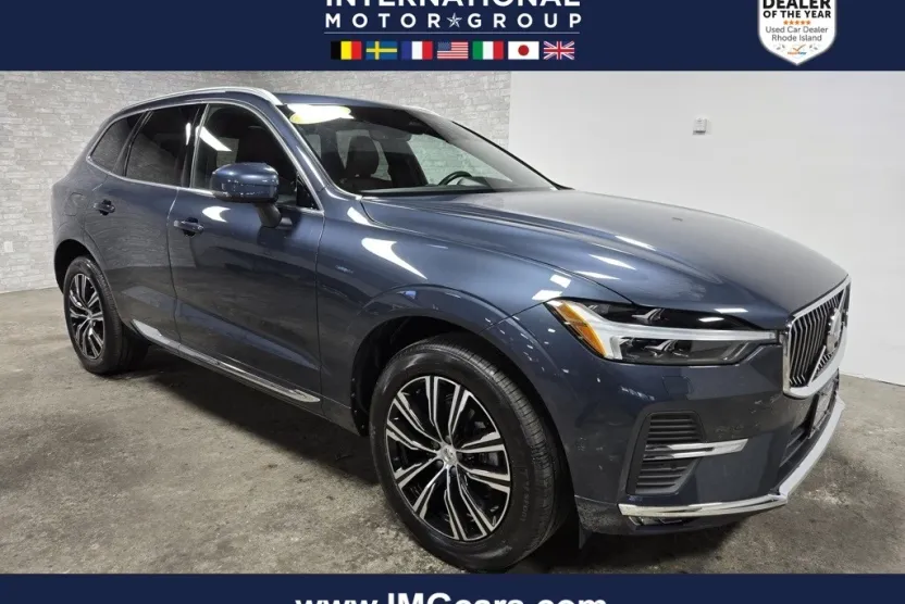 2022 Volvo XC60 B5 Inscription photo 1