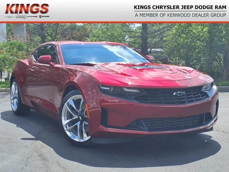 2022 Chevrolet Camaro LT1 photo 1