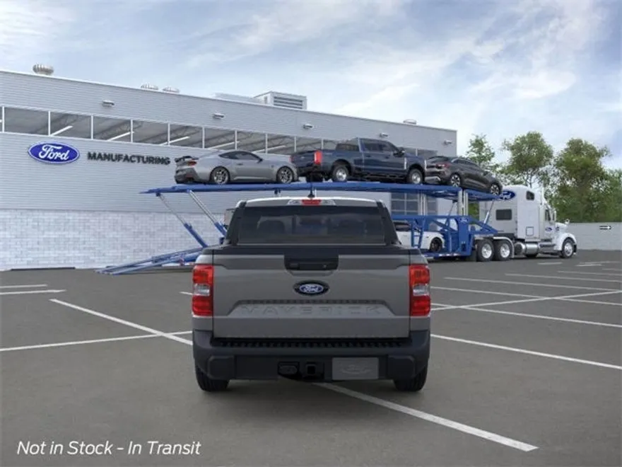 2025 Ford Maverick Lariat photo 1