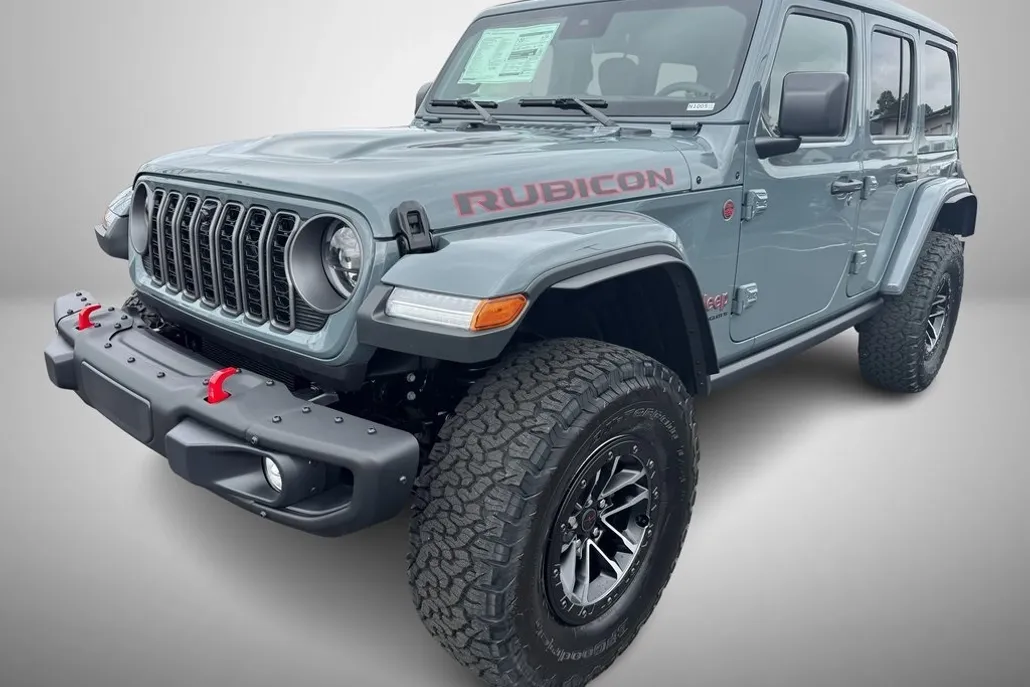 2025 Jeep Wrangler Rubicon X photo 1