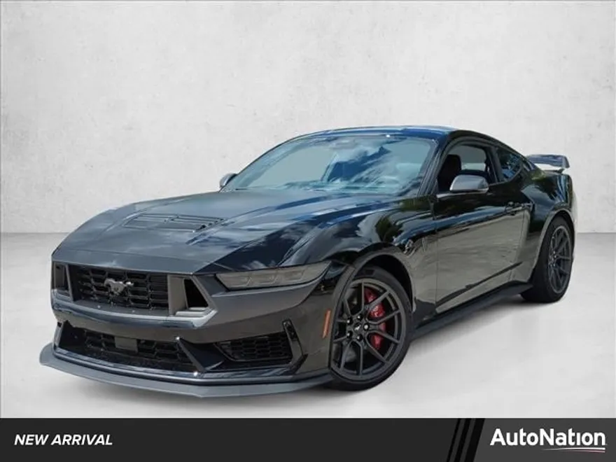 2025 Ford Mustang Dark Horse photo 1
