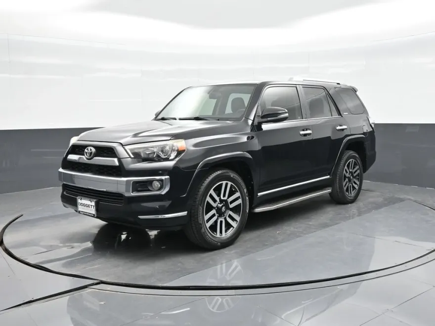 2016 Toyota 4Runner Limited photo 1