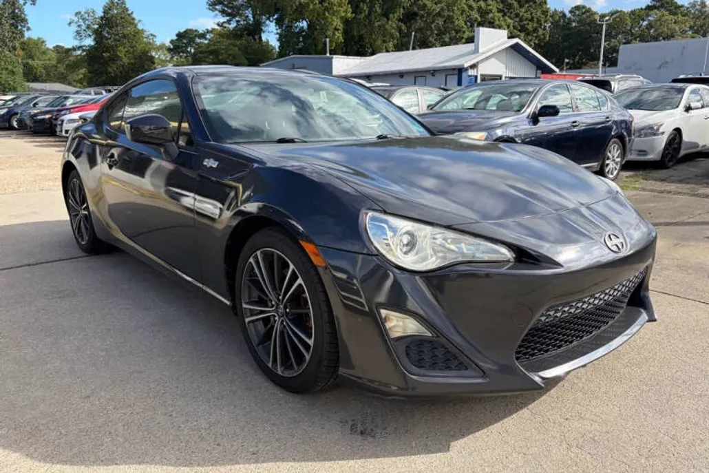 2013 Scion FR-S photo 1