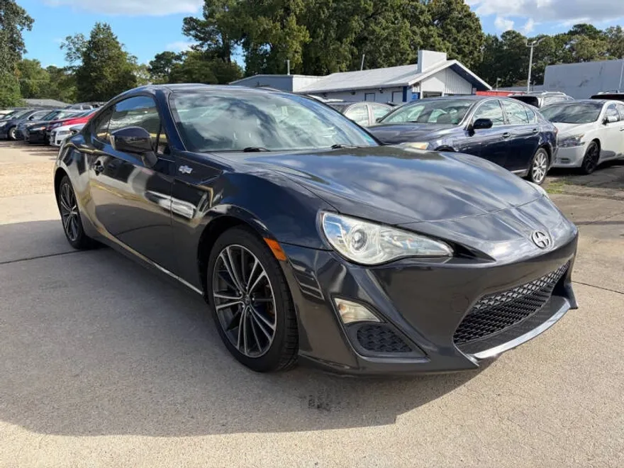 2013 Scion FR-S photo 1