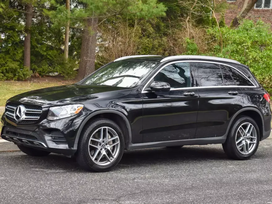 2019 Mercedes Benz GLC 300 4MATIC photo 1