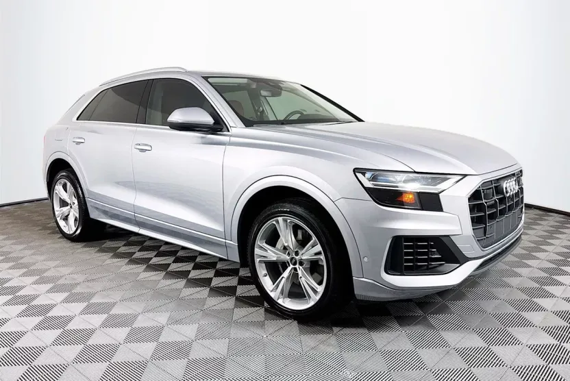 2022 Audi Q8 55 Premium Plus photo 1