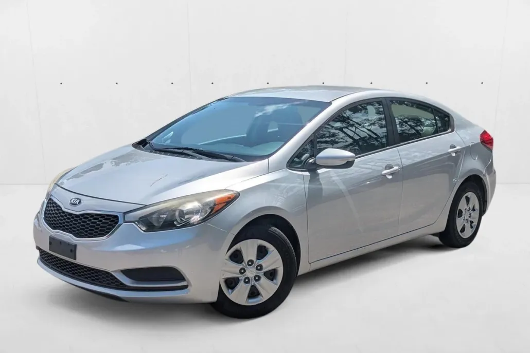 2016 Kia Forte LX photo 1