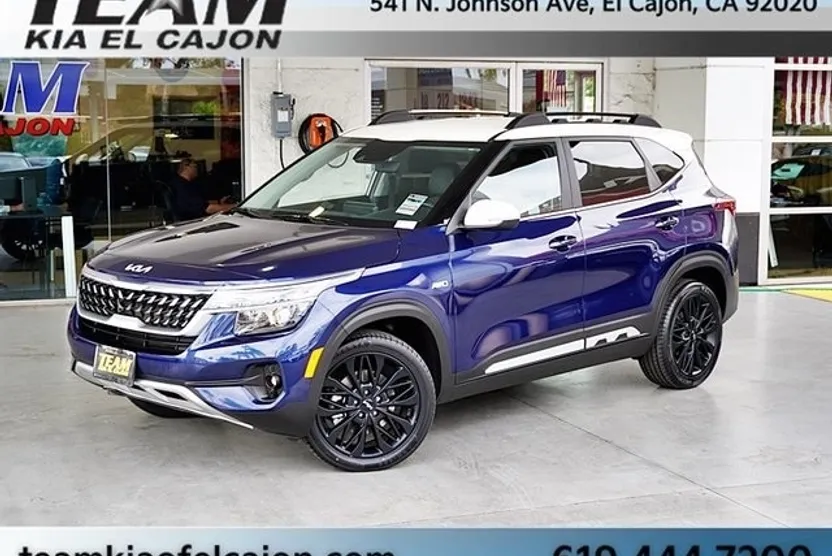 2023 Kia Seltos S Nightfall Edition photo 1