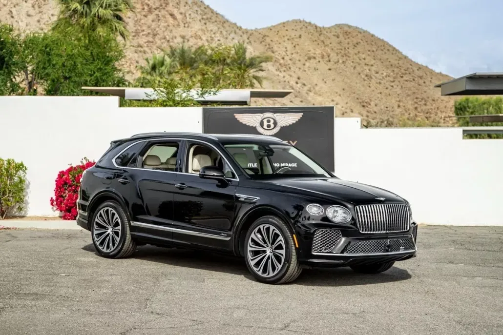 2025 Bentley Bentayga Base photo 1