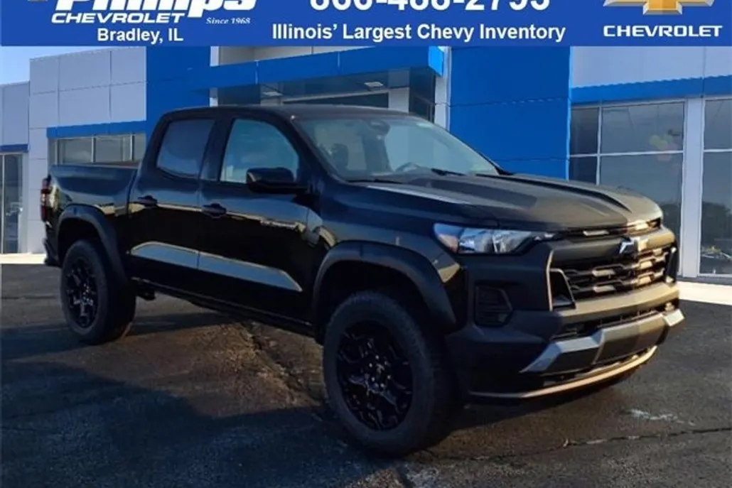 2026 Chevrolet Colorado Trail Boss photo 1
