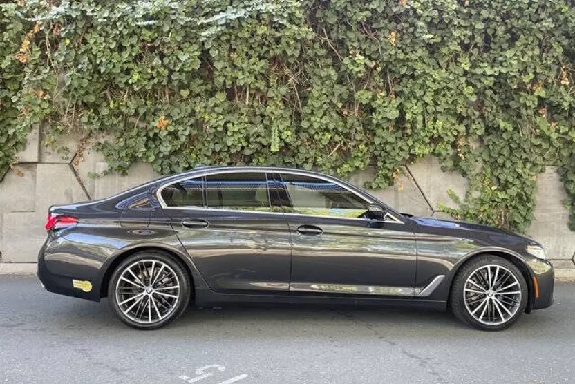 2021 Bmw 530e photo 1