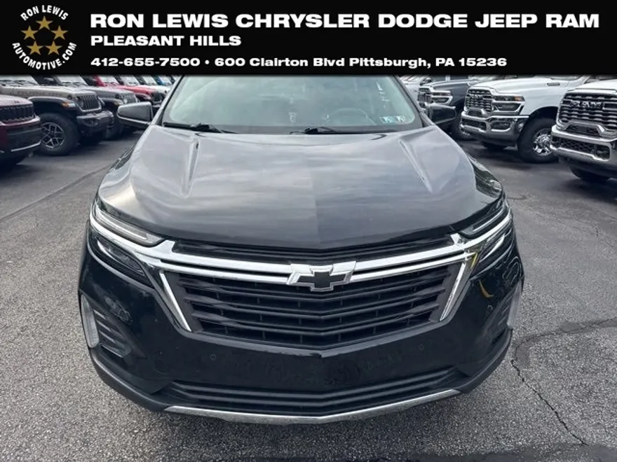 2022 Chevrolet Equinox LT photo 1