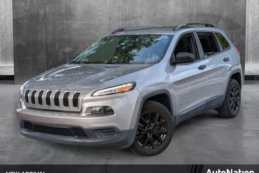 2017 Jeep Cherokee Sport photo 1