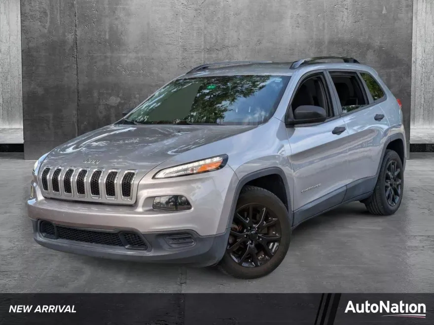 2017 Jeep Cherokee Sport photo 1