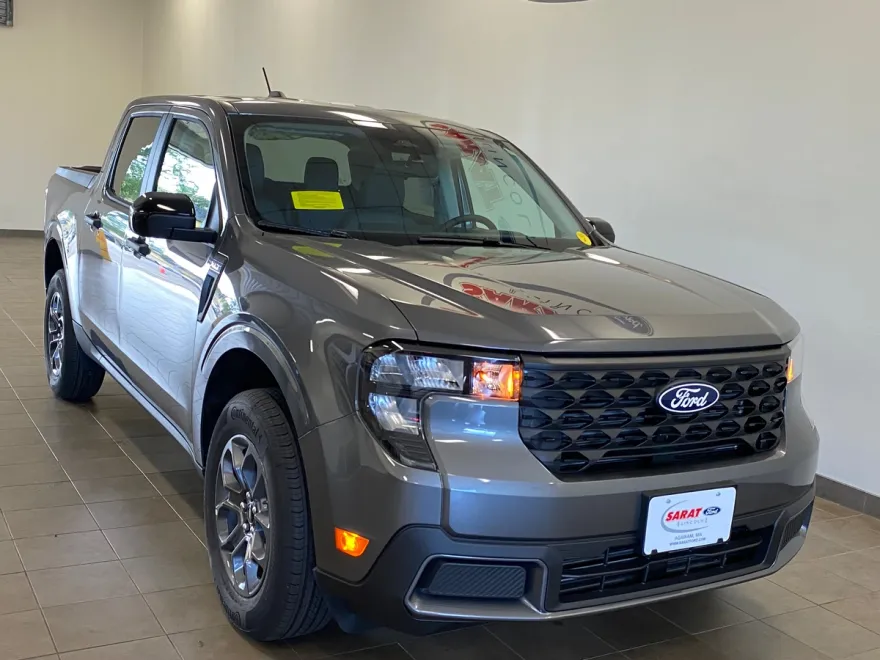 2025 Ford Maverick XLT photo 1