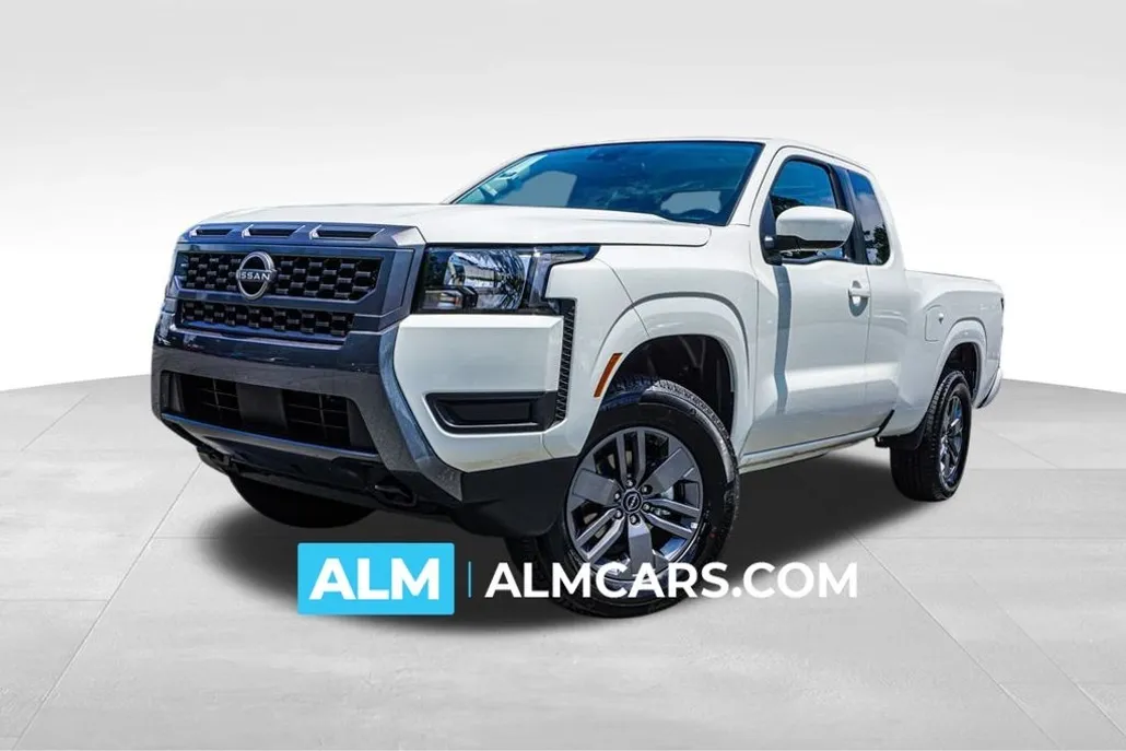 2025 Nissan Frontier SV photo 1