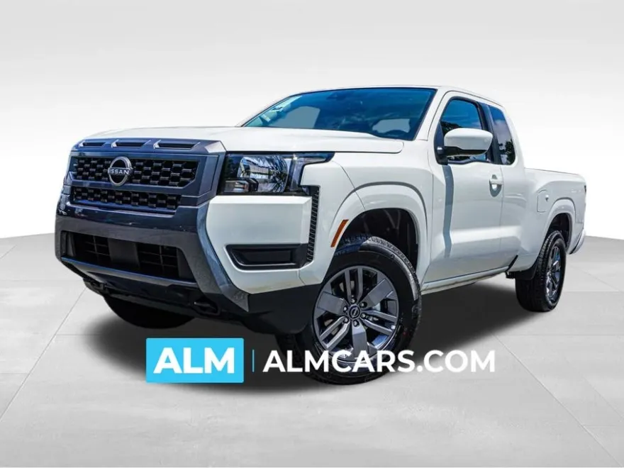2025 Nissan Frontier SV photo 1