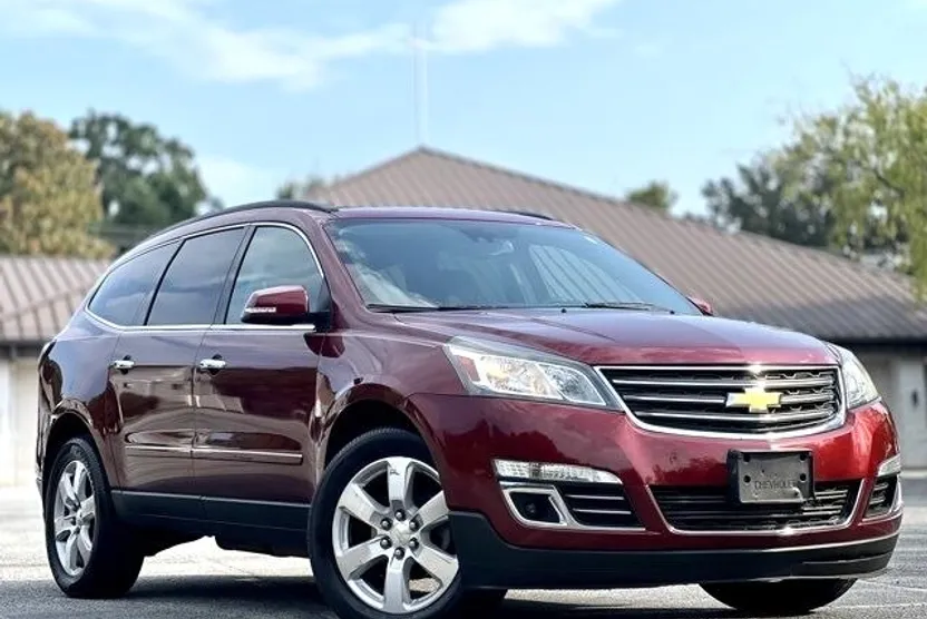 2016 Chevrolet Traverse LTZ photo 1