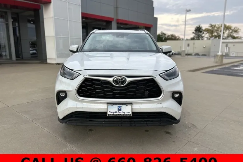 2024 Toyota Highlander XLE photo 1