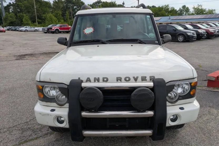 2004 Land Rover Discovery HSE photo 1