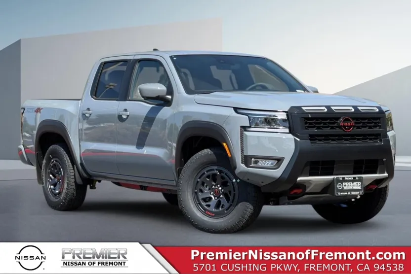 2025 Nissan Frontier PRO-4X photo 1